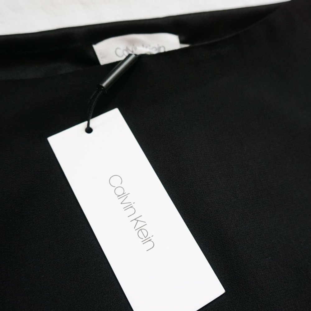 Black Ruffled Long-sleeve - Picture 4 of 8